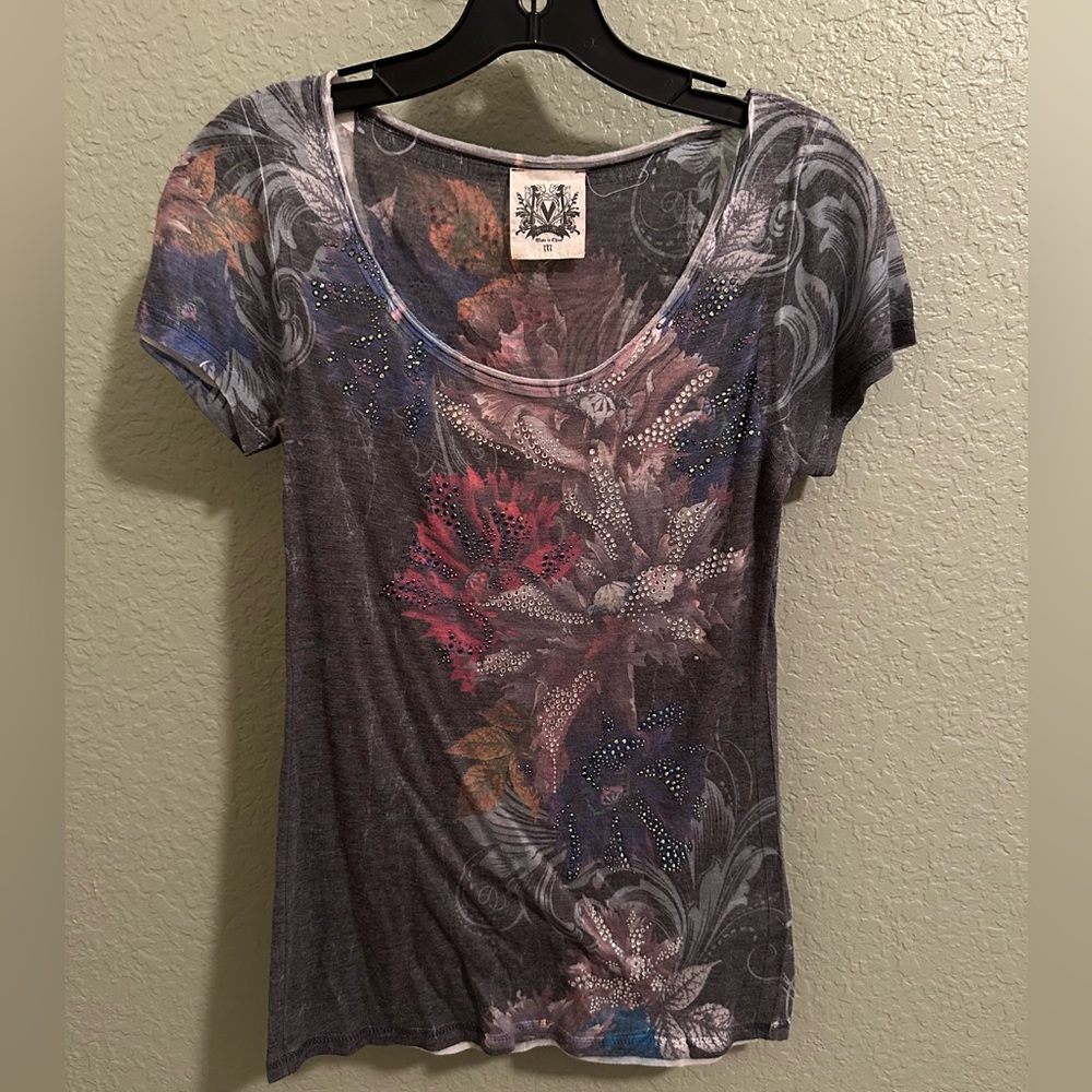 MISS ME Floral Tee Size Medium